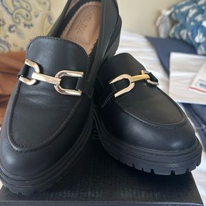 Black shoes/loafers. Like new!